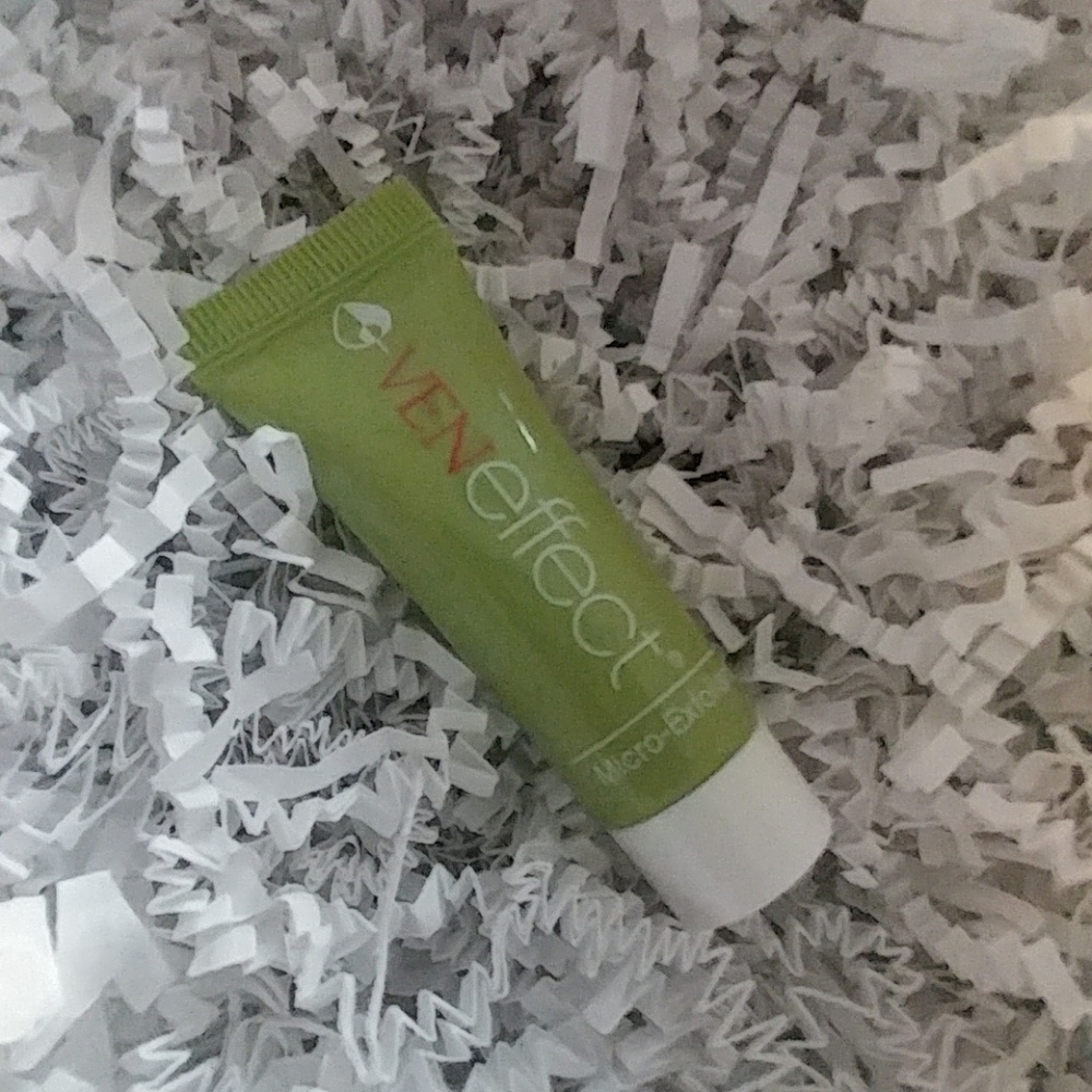 New VenEffect Micro Exfoliant, Plant Based